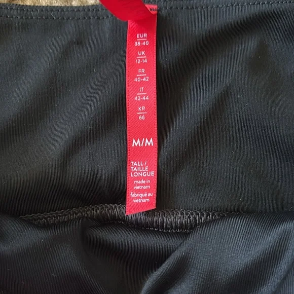 Spanx Faux Leather Legging - Picture 2 of 3